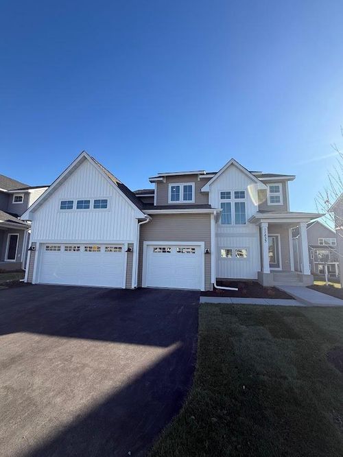 11833 35th St N, Lake Elmo, MN, 55042-5533 | Card Image