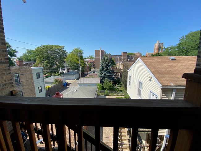 APT-3E - 1702 W Catalpa Ave, Home with 2 bedrooms, 1 bathrooms and null parking in Chicago IL | Image 17