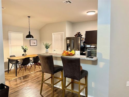 9904 Jack Rabbit Rd, Yukon, OK, 73099-8938 | Card Image