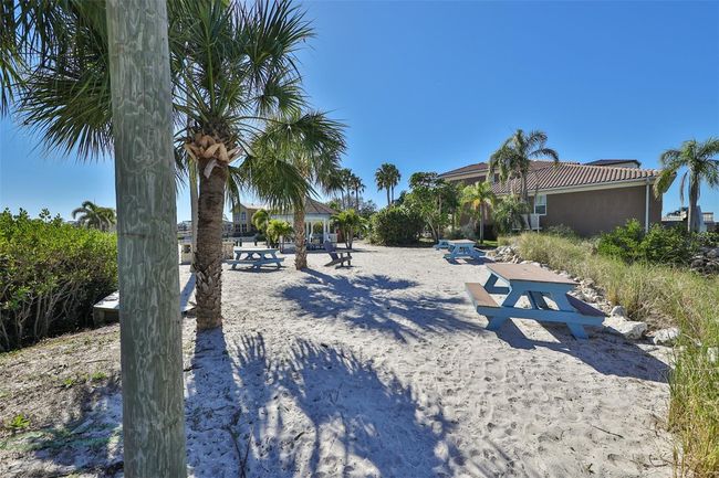 915 Symphony Isles Blvd, House other with 3 bedrooms, 3 bathrooms and null parking in APOLLO BEACH FL | Image 63