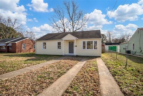 2810 Rosalee Dr, Hampton, VA, 23661-2018 | Card Image