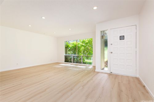 apt-1-44-374 Olina St, Kaneohe, HI, 96744-2640 | Card Image