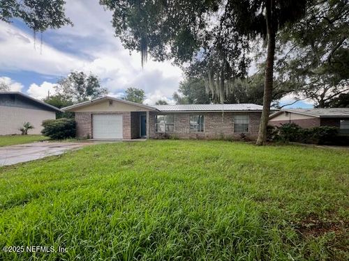 231 Holly Ln, Palatka, FL, 32177-6413 | Card Image