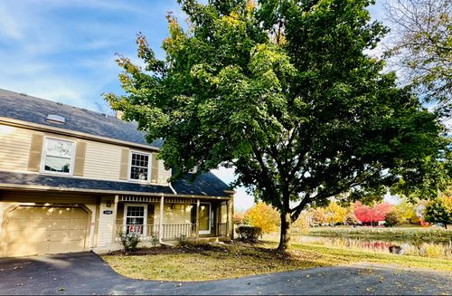 1344 Queensgreen Cir, Naperville, IL, 60563-2147 | Card Image