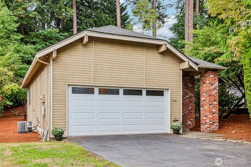 11641 Ne 95th St, Kirkland, WA, 98033-5101 | Card Image