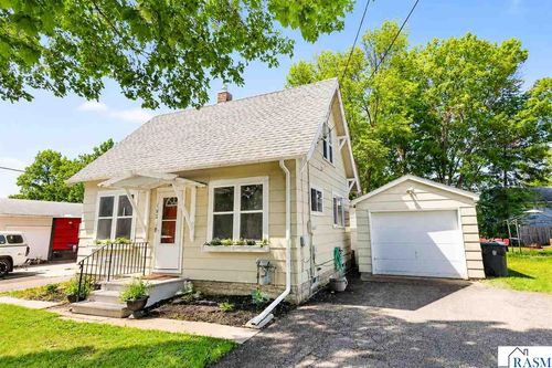 192 Long St, Mankato, MN, 56001-5255 | Card Image
