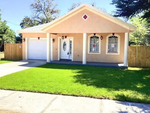 3809 Whittier St, TAMPA, FL, 33619-1043 | Card Image