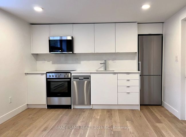 105 - 28 Maynard Ave, Condo with 0 bedrooms, 1 bathrooms and null parking in Toronto ON | Image 5