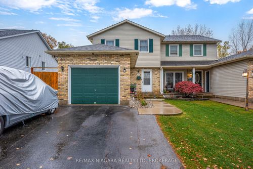 201 Windsor St, Welland, ON, L3C7E3 | Card Image