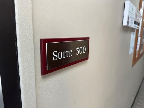 300-209 E Washington Ave, Jackson, MI, 49201-2393 | Card Image