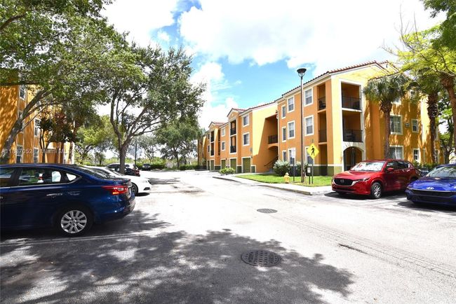 APT-202 - 2151 W Preserve Way, Condo with 2 bedrooms, 2 bathrooms and null parking in Miramar FL | Image 36