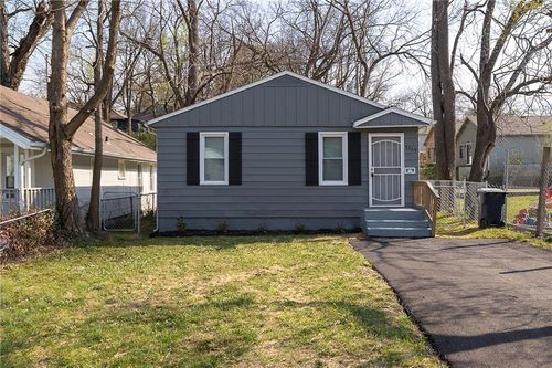 3309 E 69th St, Kansas City, MO, 64132-3259 | Card Image