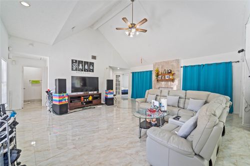 6331 Modesto Dr, Houston, TX, 77083-1404 | Card Image