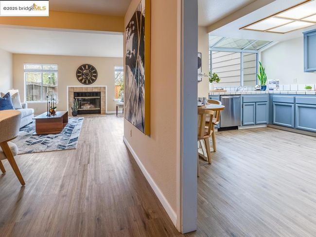 9 Pelican Ct, Townhouse with 4 bedrooms, 3 bathrooms and 2 parking in Pittsburg CA | Image 7