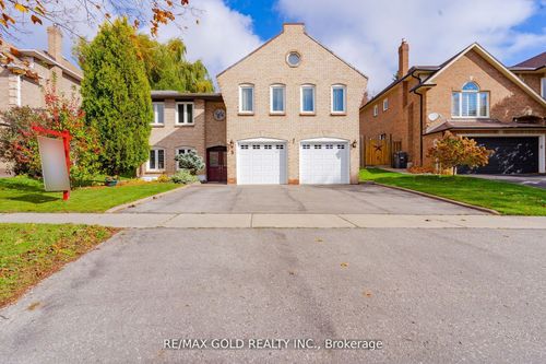 5 Hacienda Crt, Brampton, ON, L6Z3J2 | Card Image