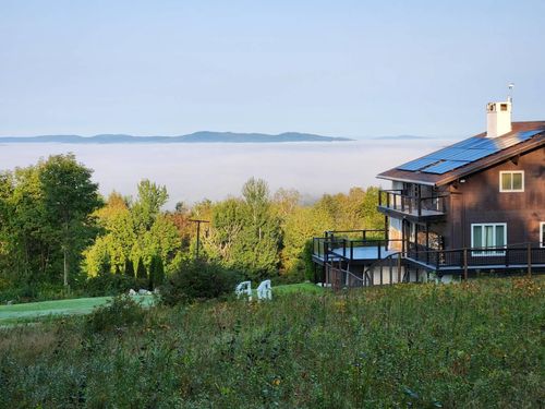 000 Presidential Hwy, Jefferson, NH, 03583 | Card Image