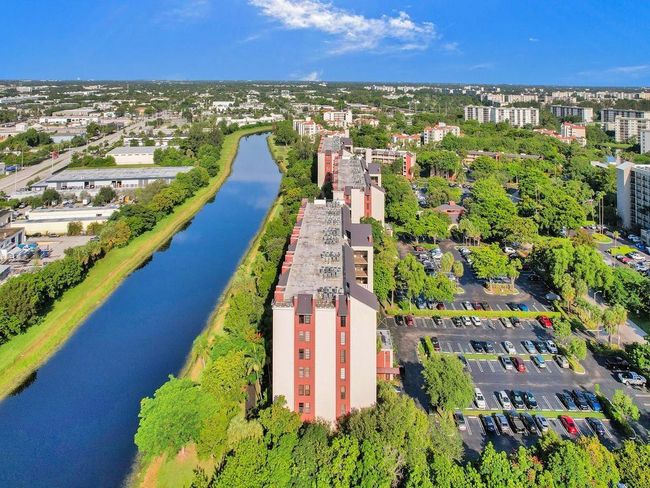 APT-601 - 2200 S Cypress Bend Dr, Condo with 2 bedrooms, 2 bathrooms and null parking in Pompano Beach FL | Image 9