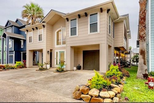 120 Starboard Dr, San Leon, TX, 77539-2241 | Card Image