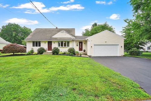84 Judd Ave, South Hadley, MA, 01075-1756 | Card Image
