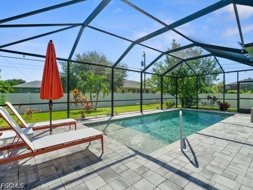 825 Se 5th Pl, Cape Coral, FL, 33990-2883 | Card Image