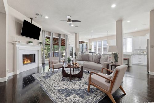 15714 Alamogordo, Helotes, TX, 78023-3686 | Card Image