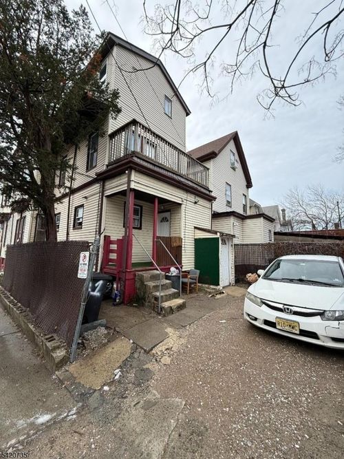 569 Broadway, Paterson, NJ, 07514-2519 | Card Image