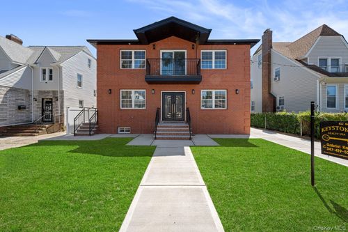 11126 177th Street, New York, NY, 11433 | Card Image