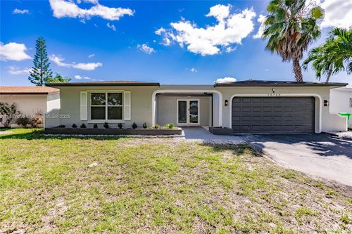 10760 Nw 29th Mnr, Sunrise, FL, 33322-1028 | Card Image