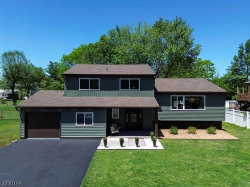 6 Kory Dr, Kendall Park, NJ, 08824-1608 | Card Image