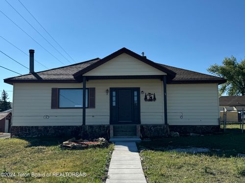 312 Garnet Street, Kemmerer, WY, 83101 | Card Image