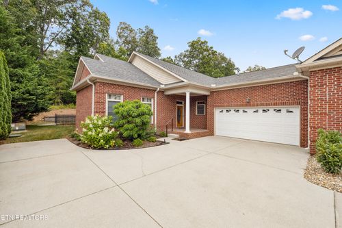 2203 Mountain Drive, Lenoir City, TN, 37772 | Card Image