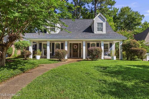 1018 Newland St, Jackson, MS, 39211-4555 | Card Image