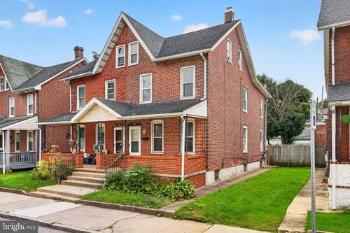 206 Charles St, COATESVILLE, PA, 19320-3007 | Card Image