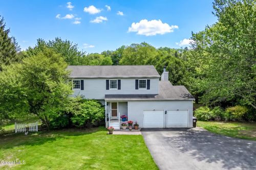 241 Van Aernem Rd, Malta, NY, 12020-3830 | Card Image