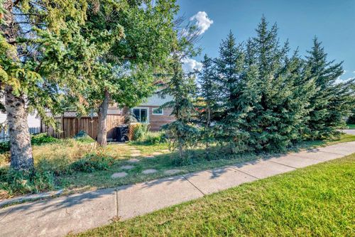 2319 23 St, Nanton, AB, T0L1R0 | Card Image