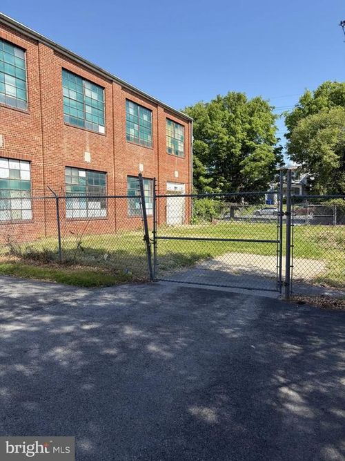 100ll-241 E 4th St, FREDERICK, MD, 21701-3602 | Card Image