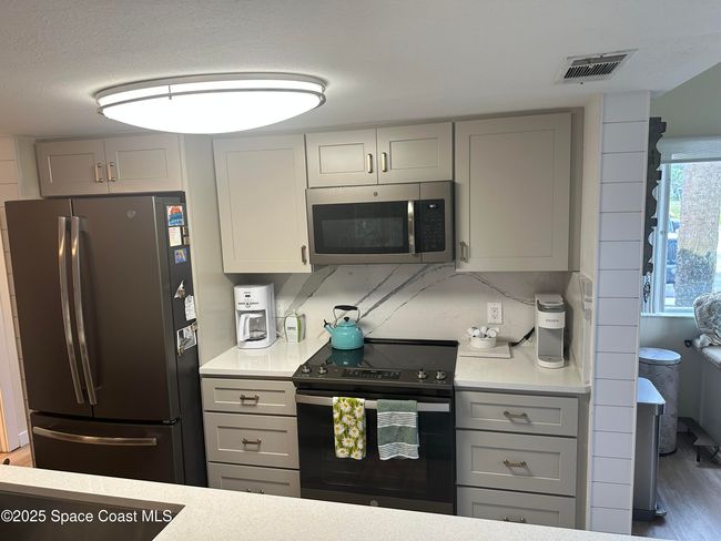 T144 - 401 Seaport Blvd, Townhouse with 3 bedrooms, 3 bathrooms and null parking in Cape Canaveral FL | Image 5