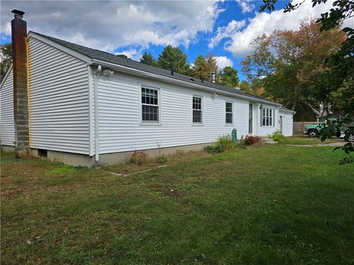 13 Woodville Rd, Richmond, RI, 02832-3415 | Card Image