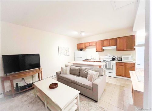 4-23 Pearl St, Livingston Manor, NY, 12758-5211 | Card Image