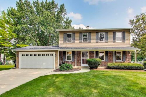 1980 Dogwood Dr, Hoffman Estates, IL, 60192-1527 | Card Image