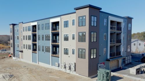 204-815 Lafayette Rd, Portsmouth, NH, 03801-5406 | Card Image