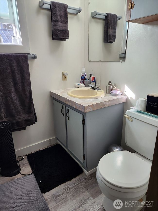 bathroom | Image 6