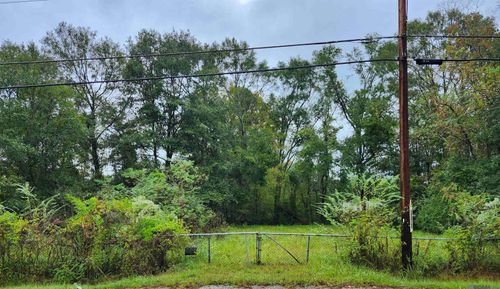 413 Edgewood Dr, Denham Springs, LA, 70726-4408 | Card Image