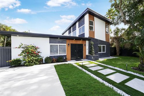 3056 Ne 14th Ave, Oakland Park, FL, 33334-4441 | Card Image