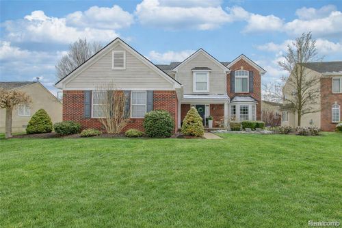 42933 Sadie Ln, Van Buren Township, MI, 48111-5252 | Card Image