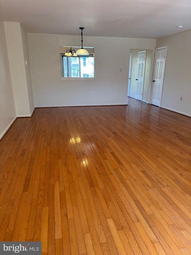 10424 Bermuda Ln, Townhouse with 3 bedrooms, 3 bathrooms and null parking in MANASSAS VA | Image 7