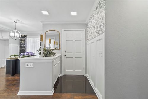 10978 Buckingham Way, Montclair, CA, 91763-6207 | Card Image