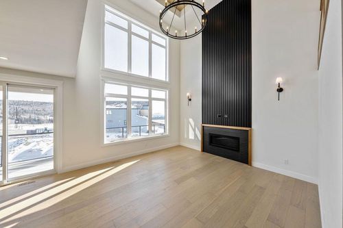 36 Sunvalley View, Cochrane, AB, T4C3H1 | Card Image