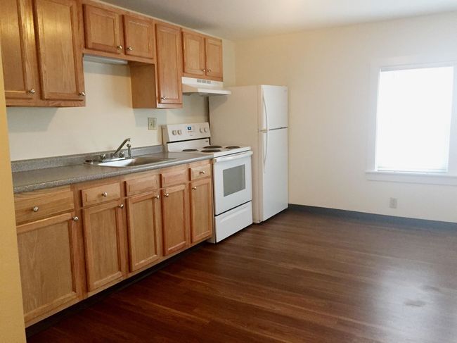 UNIT-1 - 8 Railroad Ave, Condo with 1 bedrooms, 1 bathrooms and null parking in Derry NH | Image 9