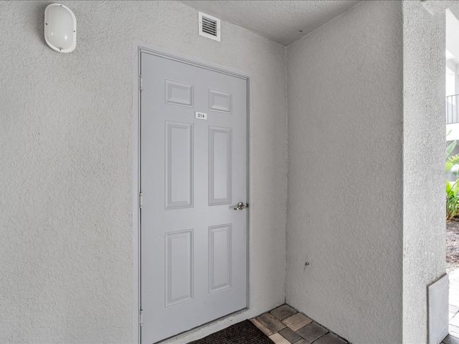 UNIT-214 - 14081 Heritage Landing Blvd, Condo with 2 bedrooms, 2 bathrooms and null parking in PUNTA GORDA FL | Image 25